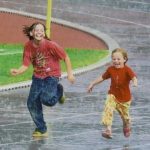 8 BÀI HỌC QUÝ GIÁ CHO “NHỮNG ĐỨA TRẺ KHÔNG MANG Ô, PHẢI CỐ MÀ CHẠY CHO NHANH”